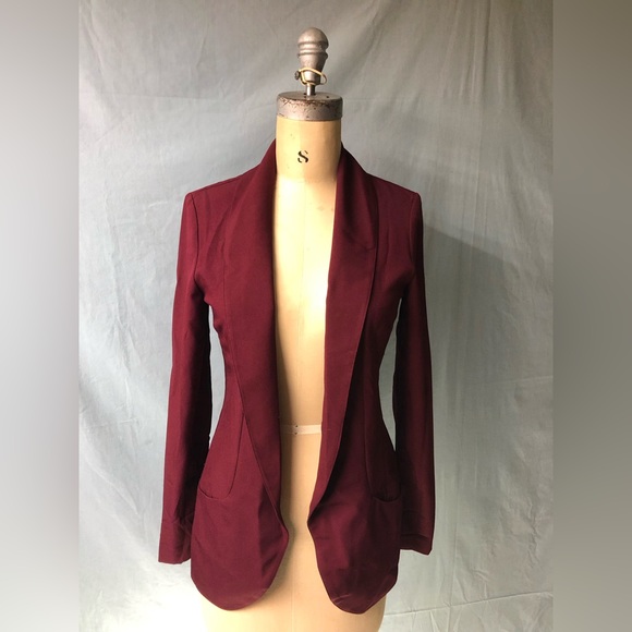 Dynamite XS Maroon Fitted Lightweight Blazer - Picture 2 of 3